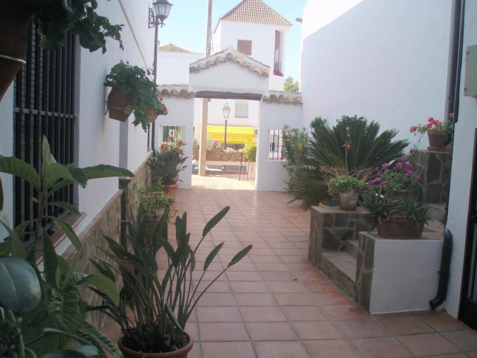 Hotel Enrique Calvillo El Bosque Esterno foto